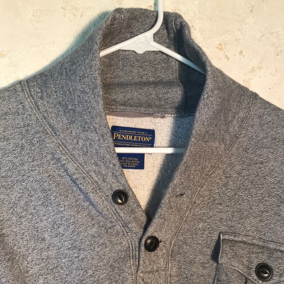 Men’s Pendleton Sweatshirt - Picture 2 of 8
